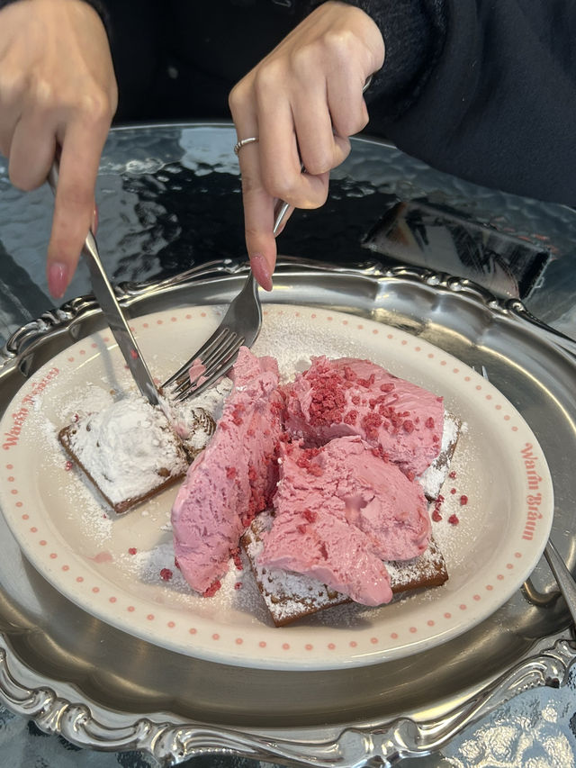 성수동에서 만나는 프랑스 감성 디저트, 웜브라운🤍🌸