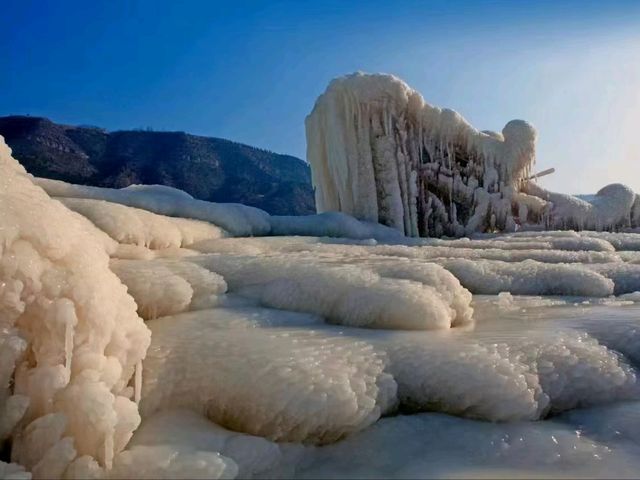 Frozen Fury: The Winter Magic of Hukou Waterfall
