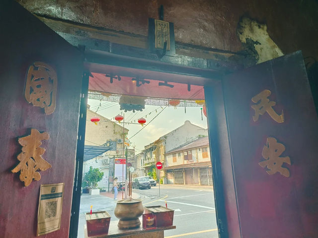 Discovering Jonker Walk: A Daytime Gem