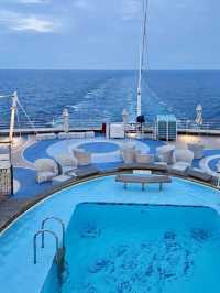 There’s nothing to do on this cruise… except gain 5 pounds!
