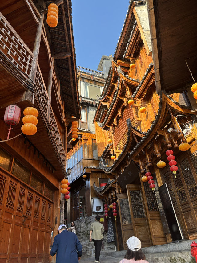 เมืองโบราณ Furong Ancient Town