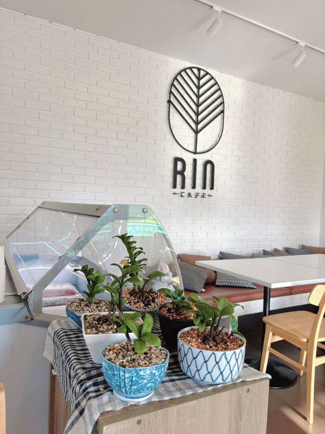 Rin cafe คาเฟ่สวยๆบรรยากาศในสวน ที่นครนายก