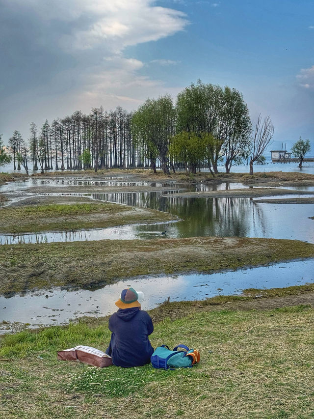 Tranquil Waters & Soft Light: A Spring Escape to Longkan Wharf
