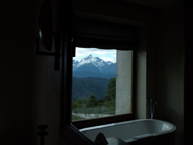 下塌｜日照金山｜既下山 梅里 SUNYATA