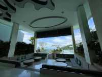 Crest Resort & Pool Villas ภูเก็ต