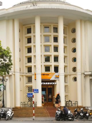 Starbucks Bưu Điện Hà Nội