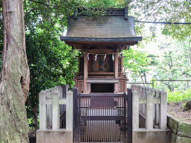 【東京都】 鎮座1200年の歴史ある新宿の杜『新宿諏訪神社』