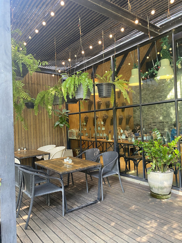 คาเฟ่สายธรรมชาติ The Village Farm To Café 🌳