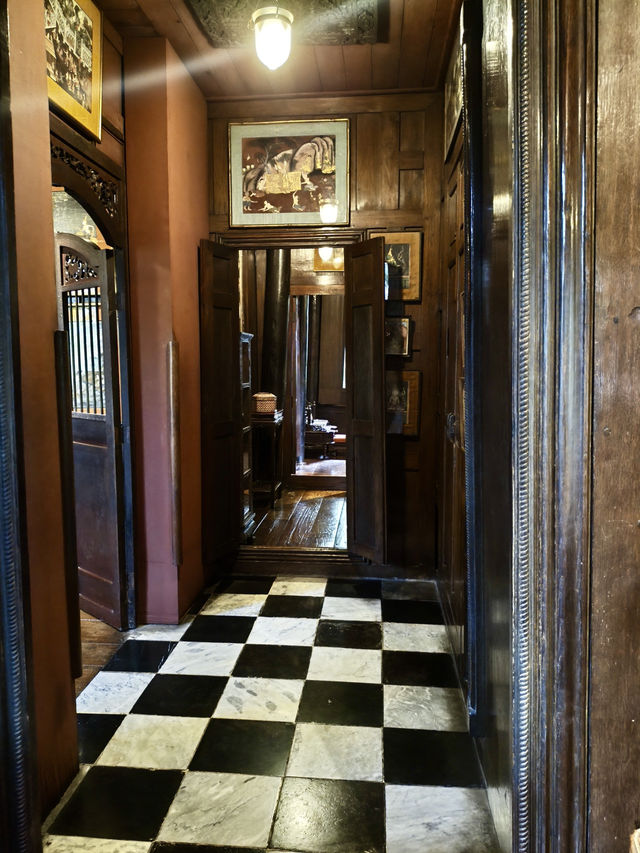    曼谷｜金湯普生博物館 木造宅邸的秘密 探索泰式建築裡的文化魅力