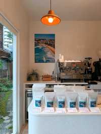 巷弄裡寧靜的小咖啡店☕