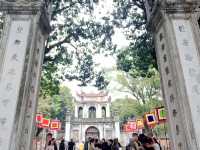 วัดที่ใหญ่ที่สุดในHanoi "Temple of Litrrature"