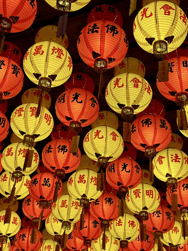 A Thousand Lights, A Thousand Blessings: Chinese New Year at Kek Lok Si