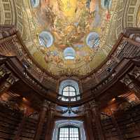 📜 *Austrian National Library: A Baroque Temple of Knowledge* 🏛️✨