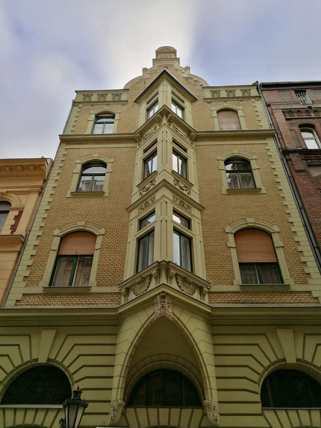 Strolling Into Sophistication: Ernst Gallery & Budapest’s Hidden Elegance