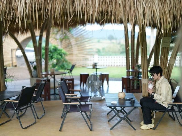 คาเฟ่ที่พักวังน้ำเขียว