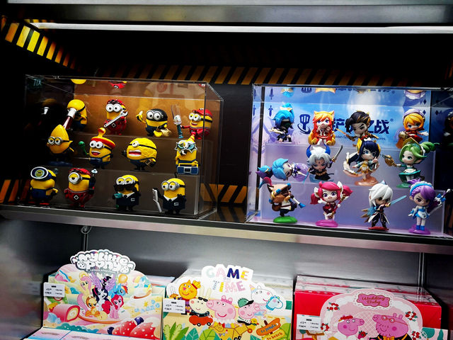 Pop Mart at Jewel – A Festive Wonderland for Collectors and Families