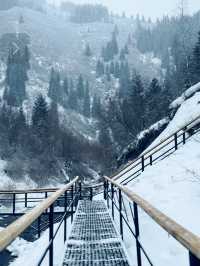 Frozen Dreams: A Winter Escape to Lake Kaindy