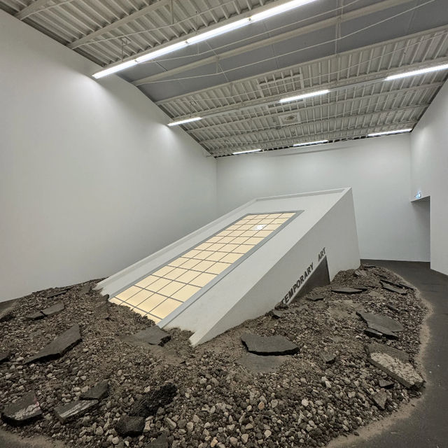 Berlin | Hurry up and get out of bed — Free exhibition visit! 🎨✨