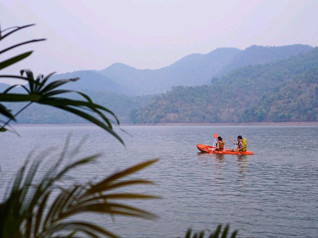 ที่พักสุดชิลในเมืองกาญจน์ Sweet Home Floating