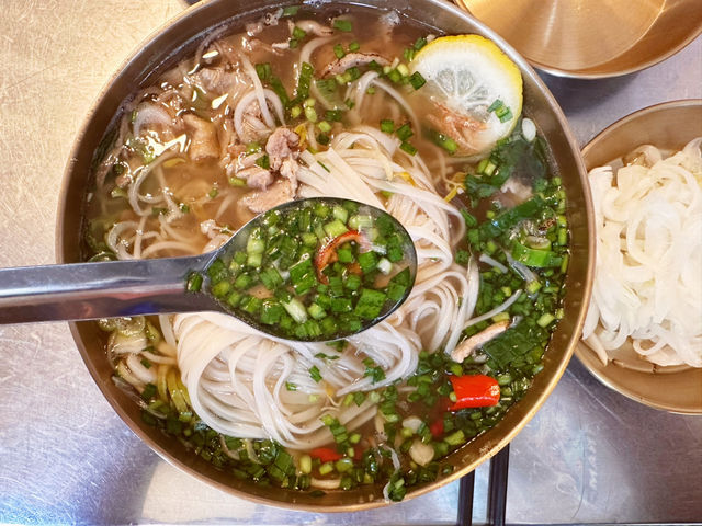🍜 소문 듣고 간 쌀국수집 