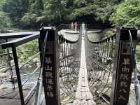 草山觀瀑吊橋。猴崁圳古道