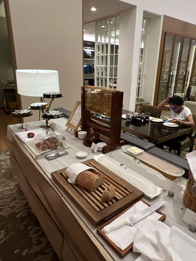 🕊從巧克力牛奶開始的優雅清晨｜The Manor 早餐實記