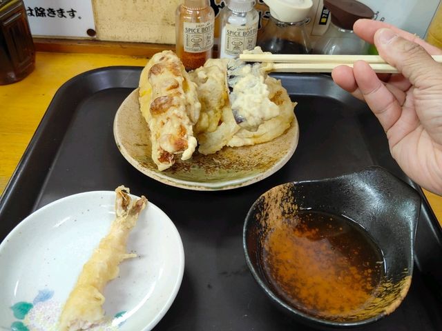 Hidden Tempura Treasure in the Shadows of Tsutenkaku