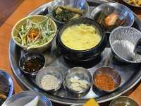 “훅 꽂히는 가성비 + 감성, 신창동 솥뚜껑 고기집” 