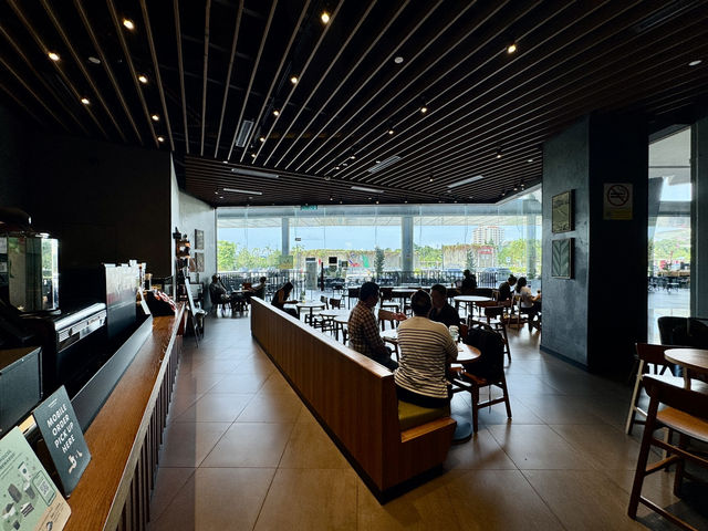 ☕ Relaxing Afternoon Vibes at Starbucks – IOI City Mall