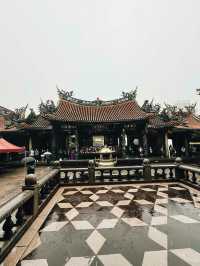 Longshan temple