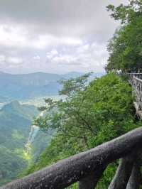 Tianmenshan is a must-visit in Zhangjiajie! ⛰️