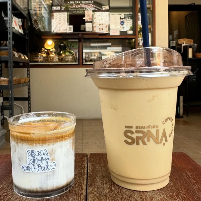 ☁️ SRNA. Cafe – เรียบ เท่ เงียบ 