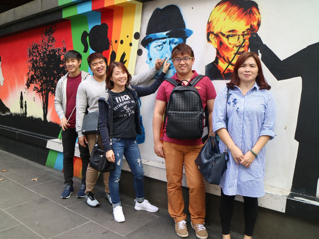 📍墨爾本城市漫遊｜文化、建築與青春記憶交織的一天 🇦🇺✨