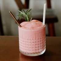 Elevated Taste in a Storybook Setting
