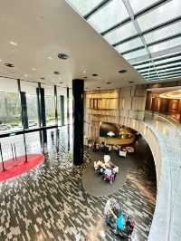 Jet-Set in Style – Crowne Plaza Changi Airport Lobby Elegance