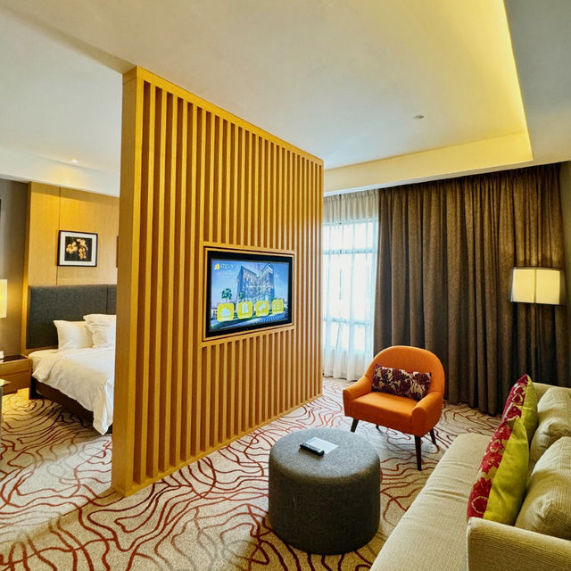 Urban Ease and Refined Getaway