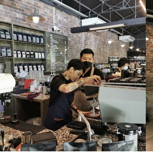 Roastery Village Coffee Samui – ร้านกาแฟในสมุยที่อ