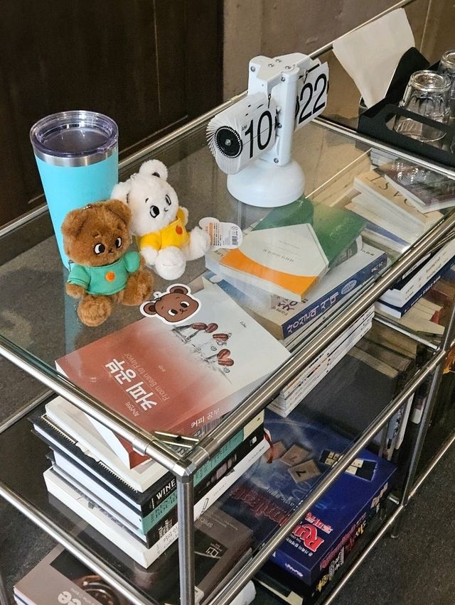 여행 느낌 물씬나는 제주 애월 카페☕☕