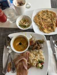 Relaxing Stay at DoubleTree Banthai