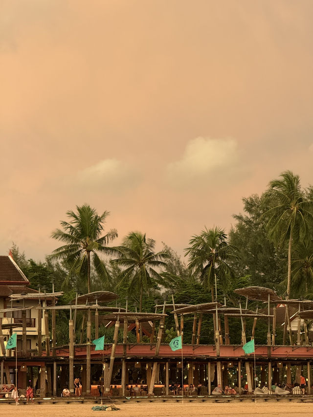 Apsara Khaolak บรรยากาศร่มรื่น ใกล้จุดเล่นเซิร์ฟ