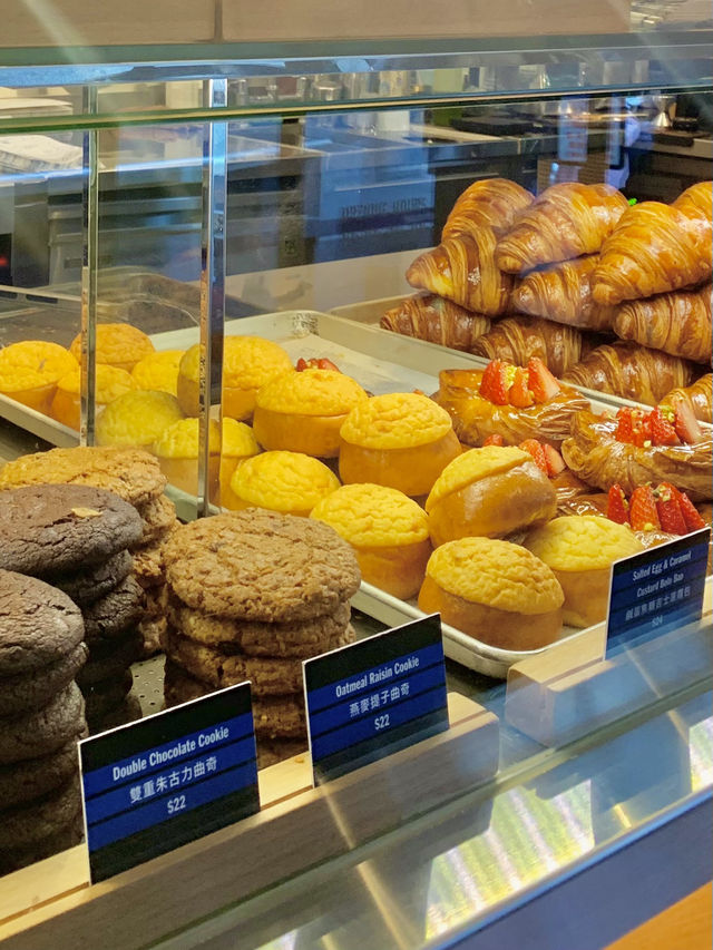 ร้านทาร์ตไข่อร่อยแสงออกปากที่ฮ่องกง