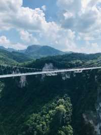 Walking on Air: The Thrill of Zhangjiajie Glass Bridge