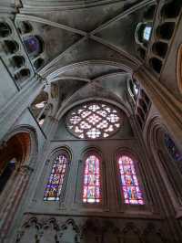 🕍 Lausanne Cathedral – A Gothic Masterpiece Overlooking Lake Geneva