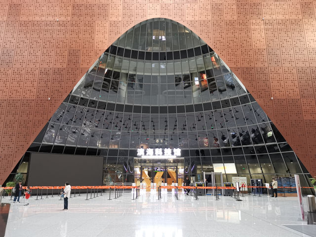Where Ideas Meet Architecture – A Day at Tianjin Binhai Cultural Center