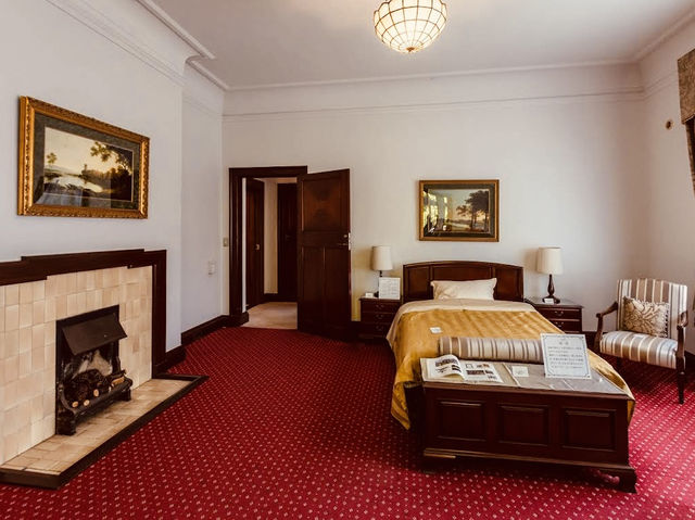 A a beautifully preserved Western-style residence located in Harbor View Park