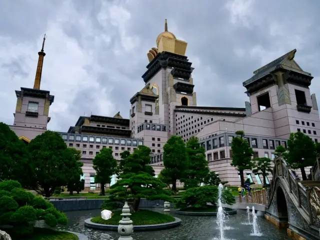 中台禪寺的寧靜心靈之旅