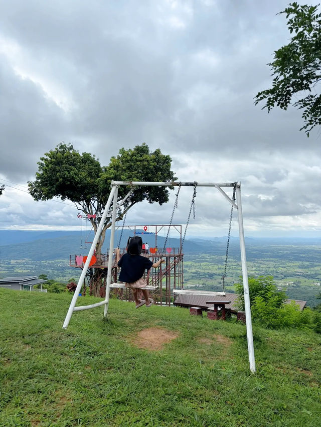 บ้านสวนชมวิว ต้นไม้หัวใจ (Heart tree house)
