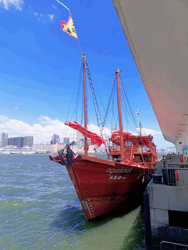 夏日香港遊：維港遊船