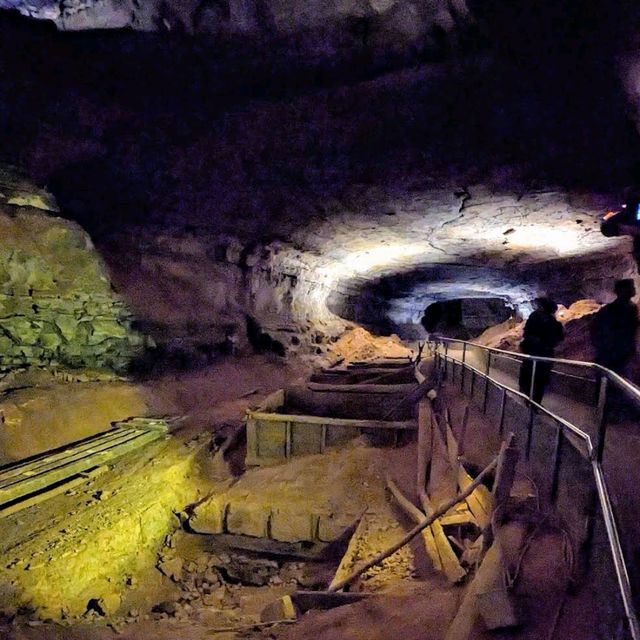 Mammoth Cave National Park (KY)