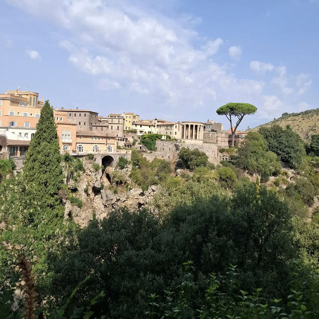 Parco Villa Gregoriana (Tivoli) Parco Villa Gregoriana (Tivoli)